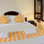 Hotel Jaisas Paradise