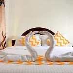 Hotel Jaisas Paradise
