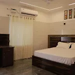 Hotel Cyril