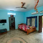 Phoenix Holiday Home