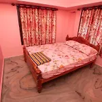 Phoenix Holiday Home