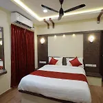 Jeyam Holiday Home