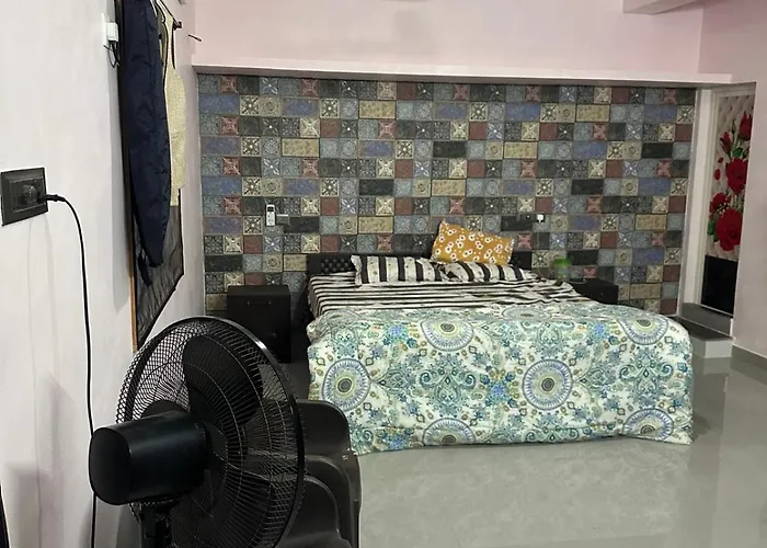 Parvathy Murugan Cottage-2Nd Floor
