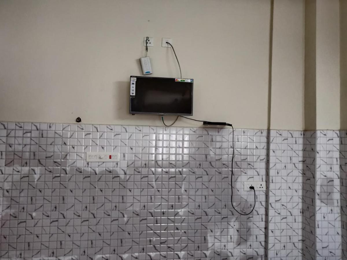 Kumari Hotel