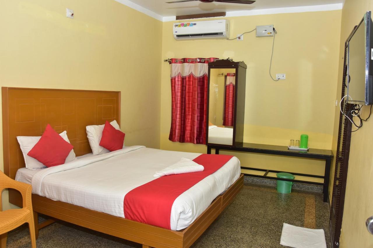 Hotel Vishnu Ram Grand *