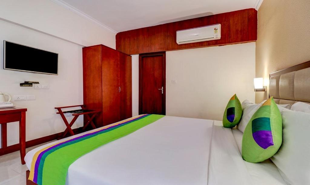 Hotel Rr Group Of 3*