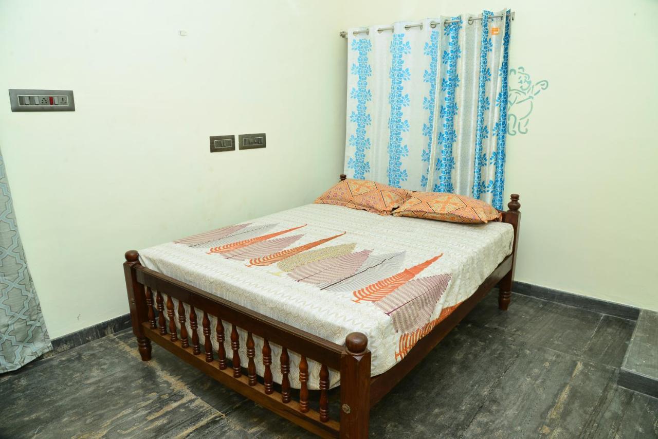 Trinity - 5 Bedroom-villa *