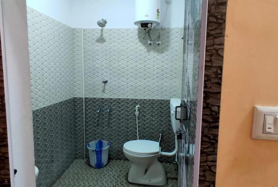 Paul Hotel *