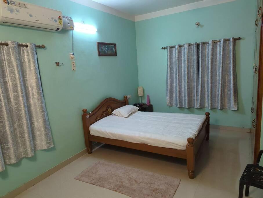 Family Friendly In Town Holiday home *
