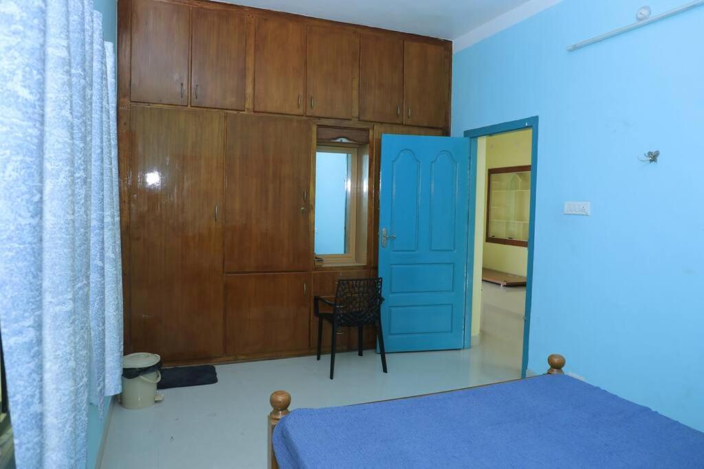 Family Friendly In Town Holiday home *