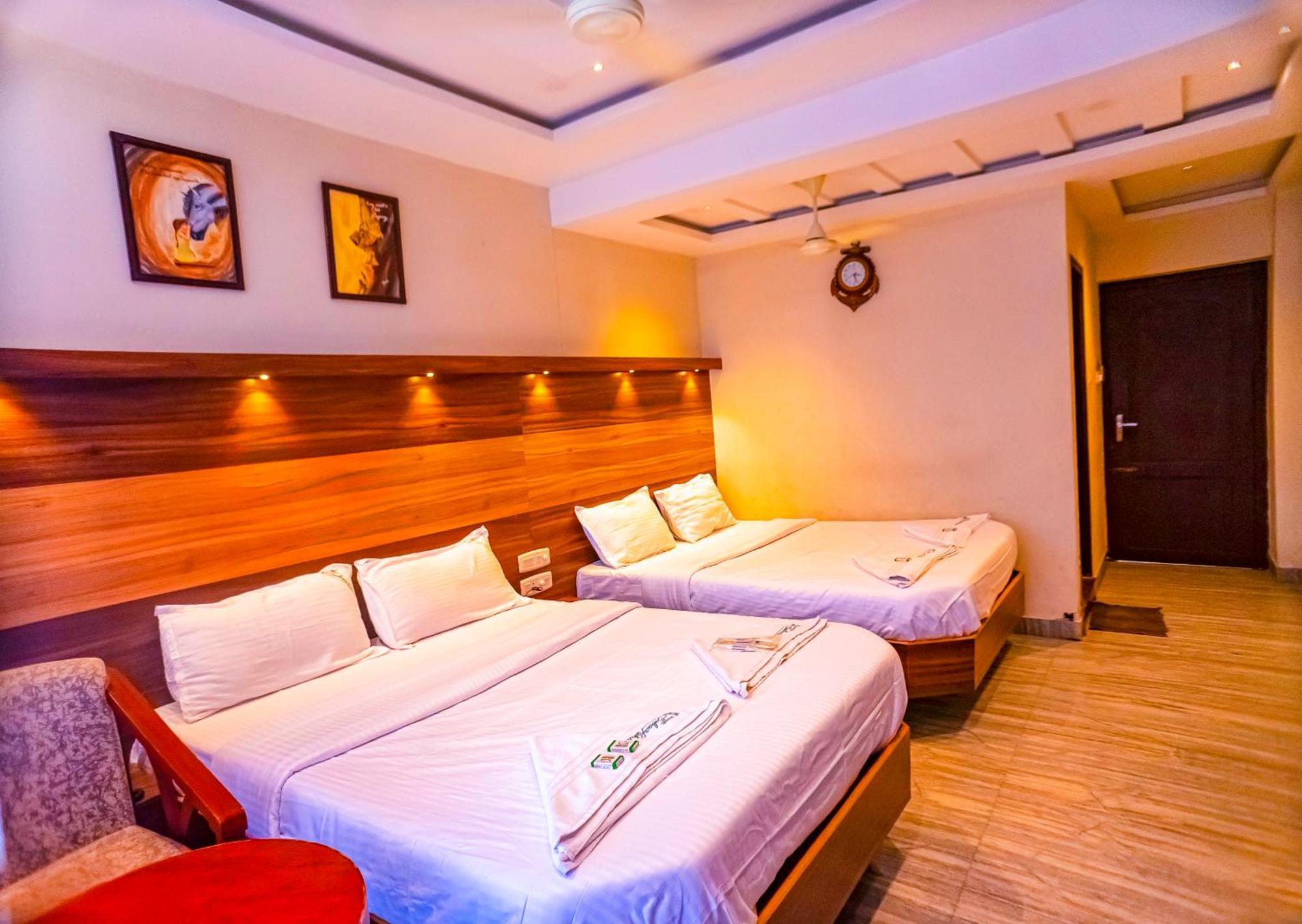 Sebaa Palace 2*
