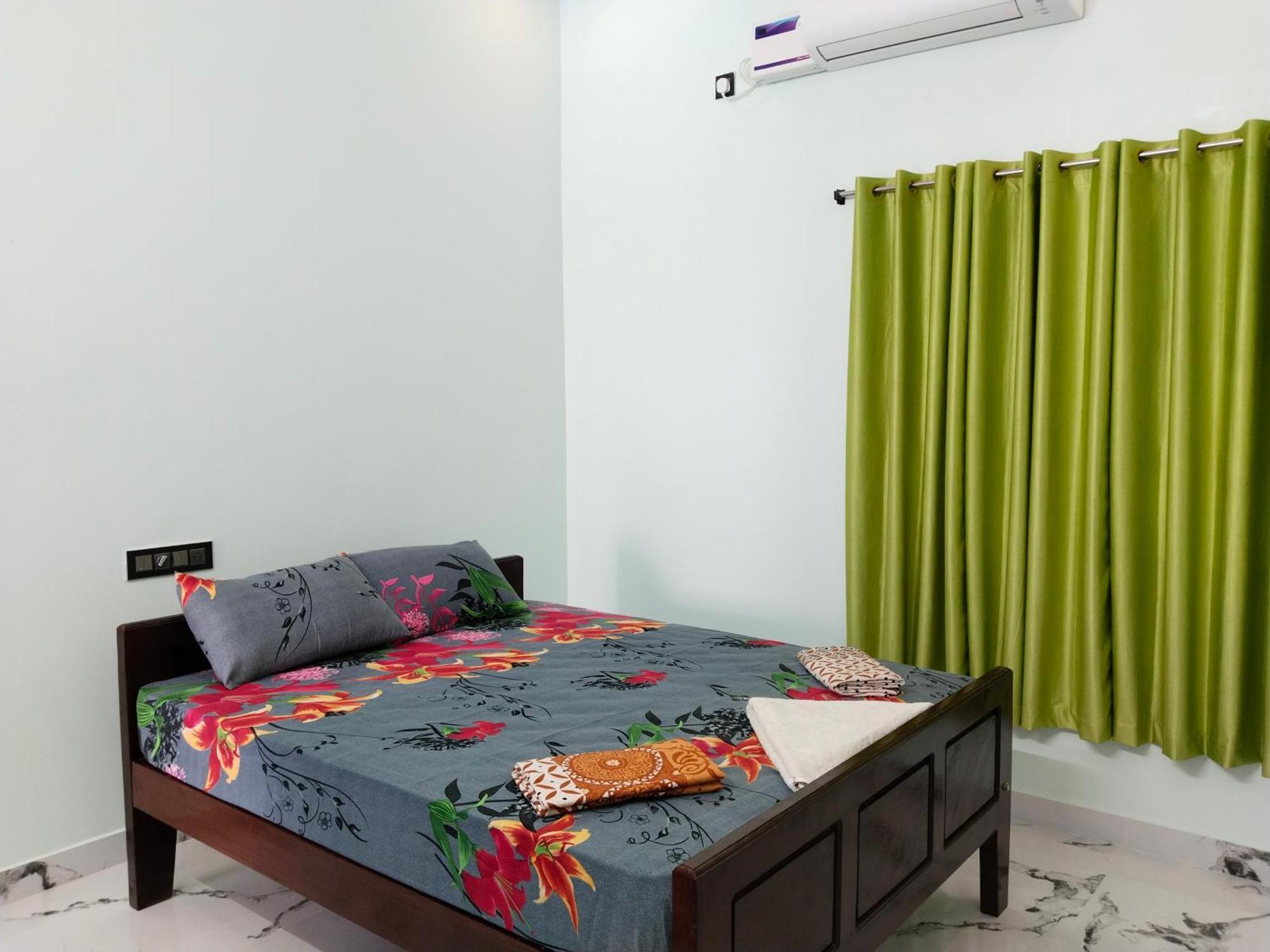 Hotel Vedhav Residency 3*