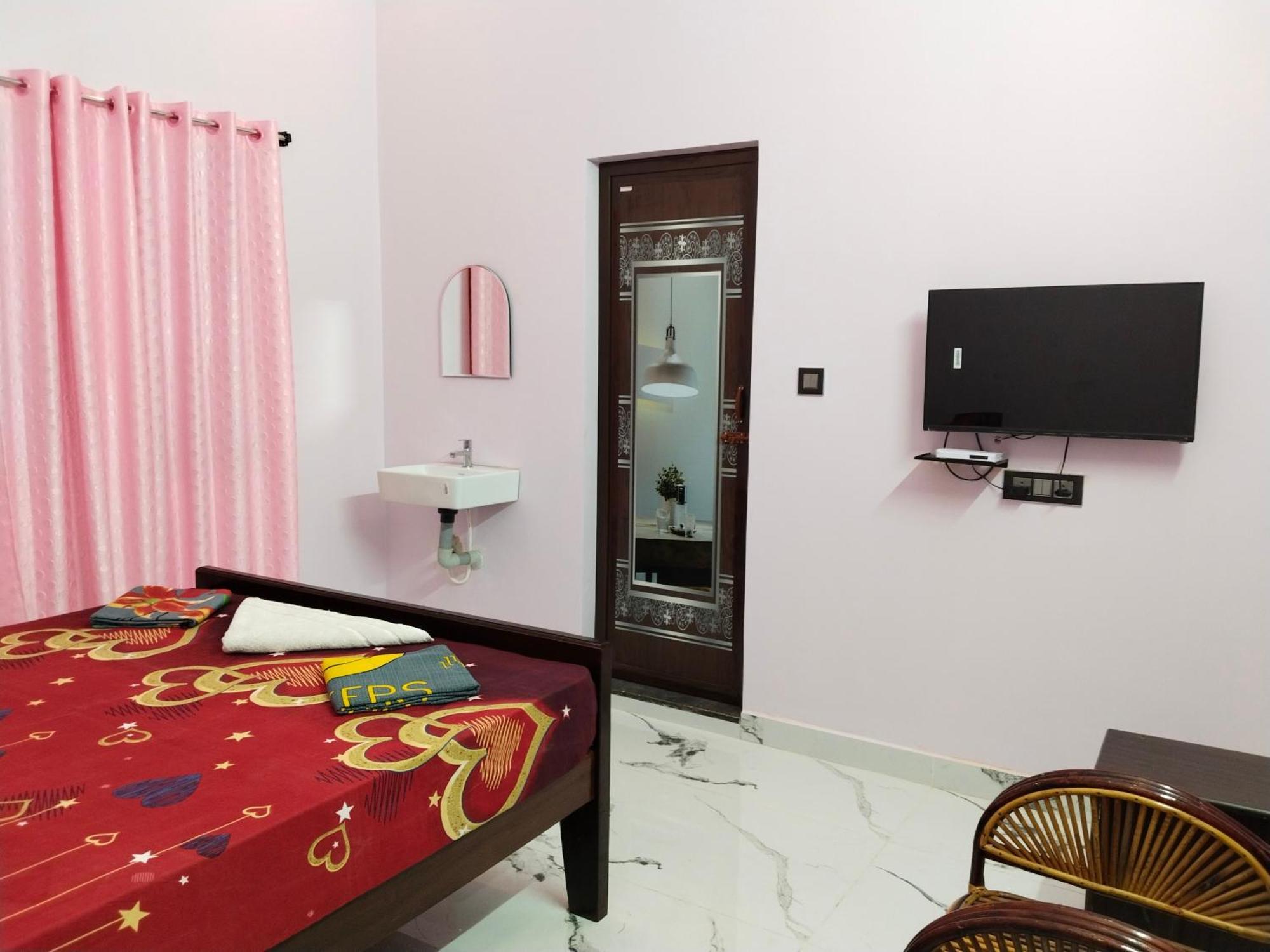 Vedhav Residency Hotel 3*