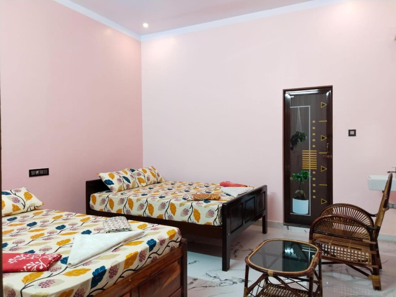 Vedhav Residency Hotel 3*