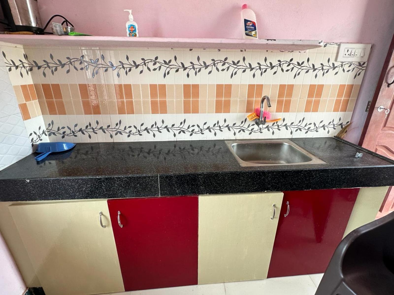 Parvathy Murugan Cottage-2nd Floor Homestay *