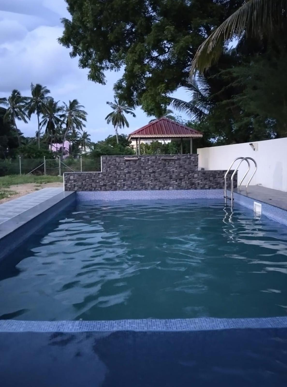 Riverfront Villa, - 1 Bh Villa *