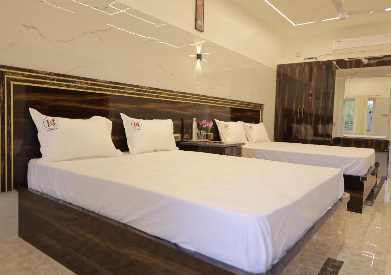 Cyril 3* Kanyakumari