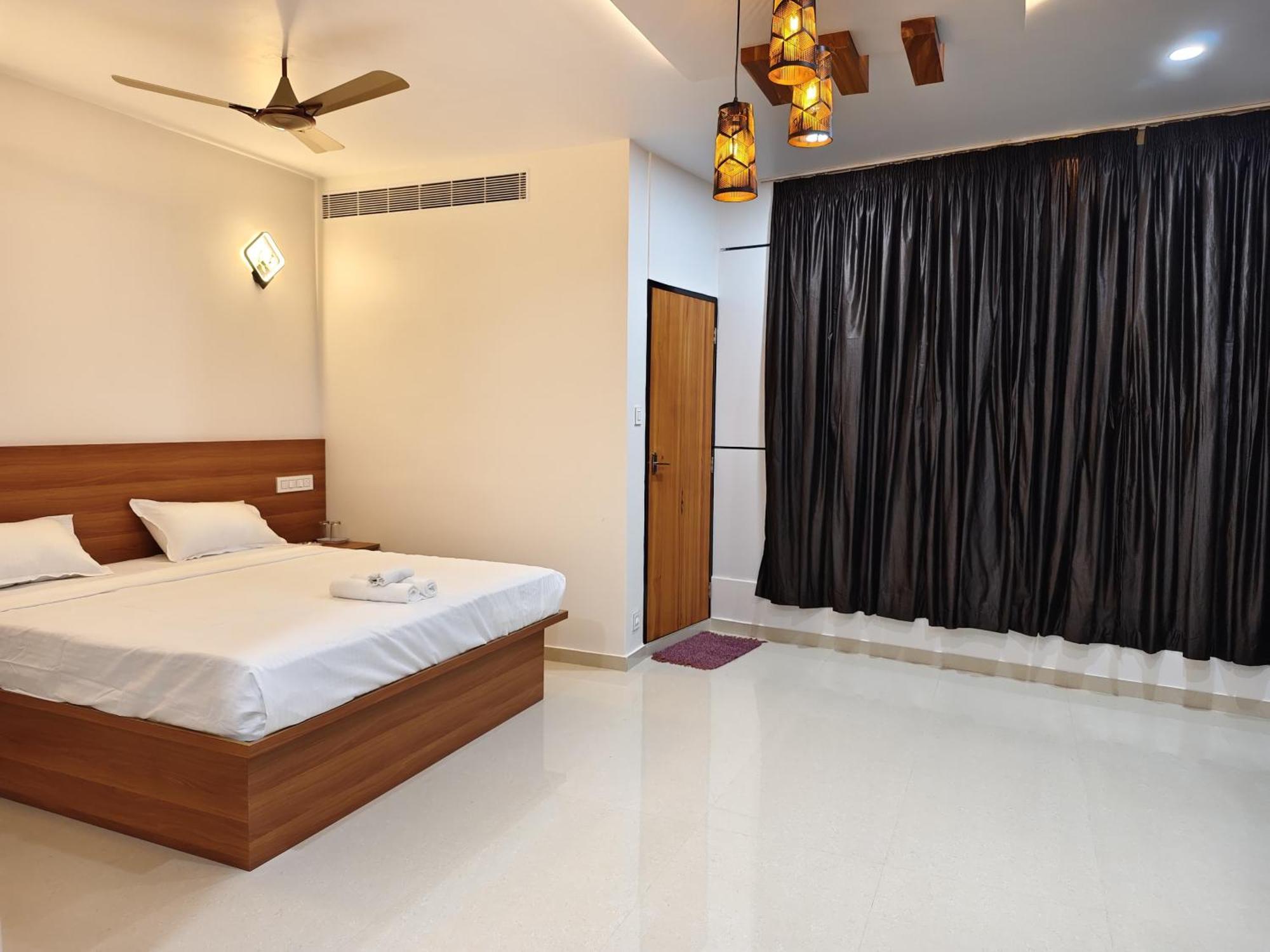 Hotel Sg Mahal &