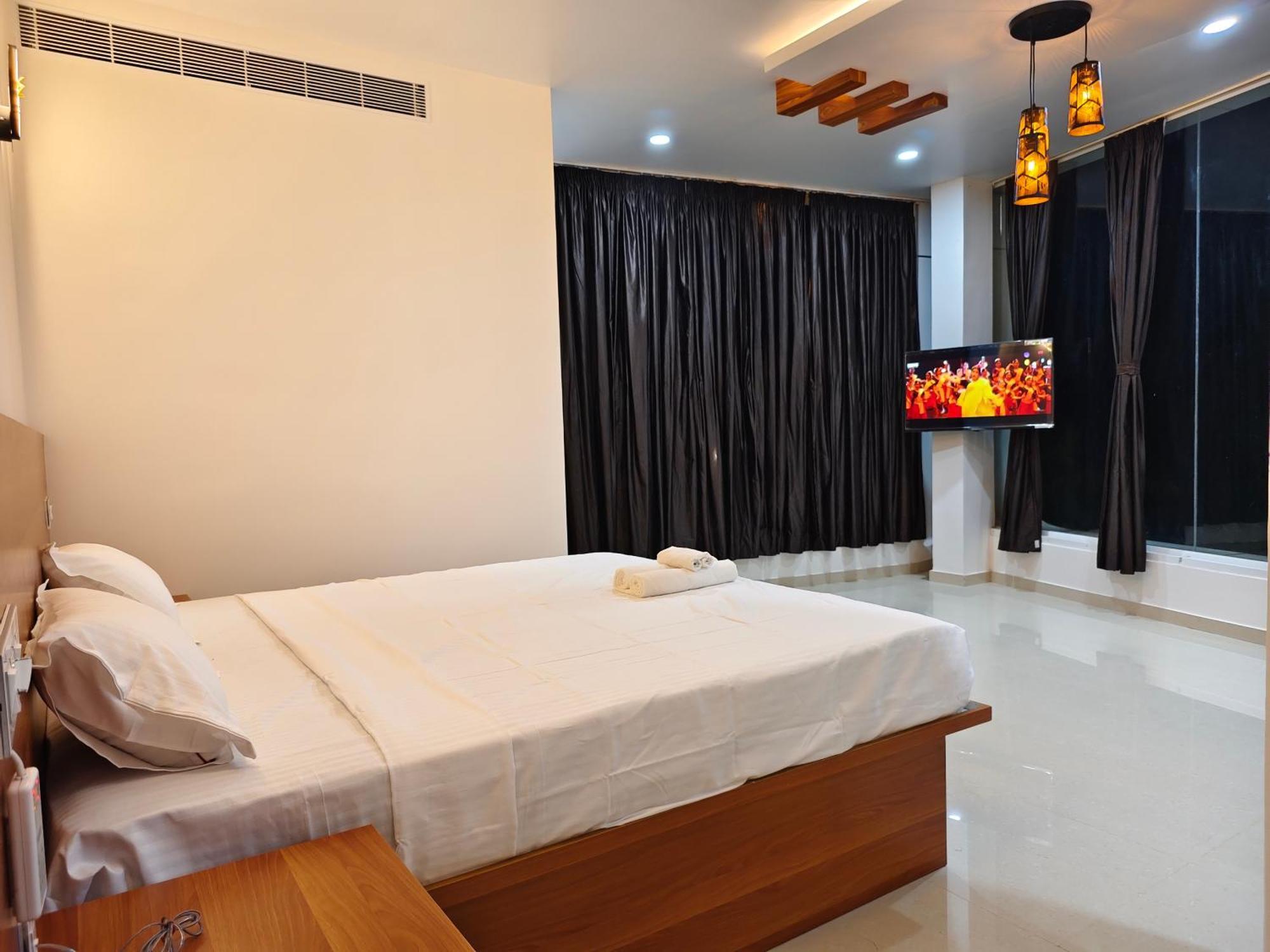 Hotel Sg Mahal &