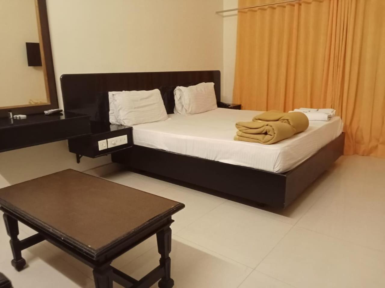 Sri Devi Hotel Kanyakumari
