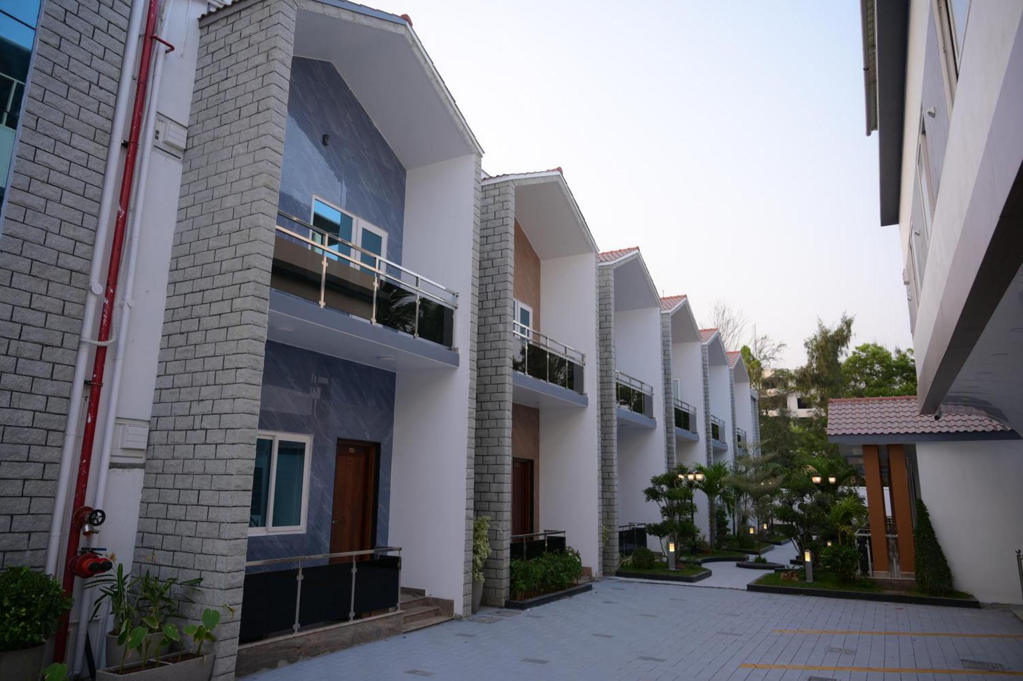 Ramraj Resort *