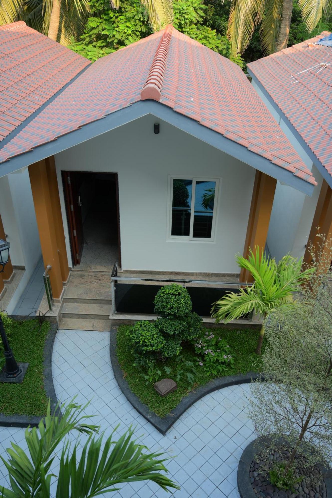 Ramraj Resort *