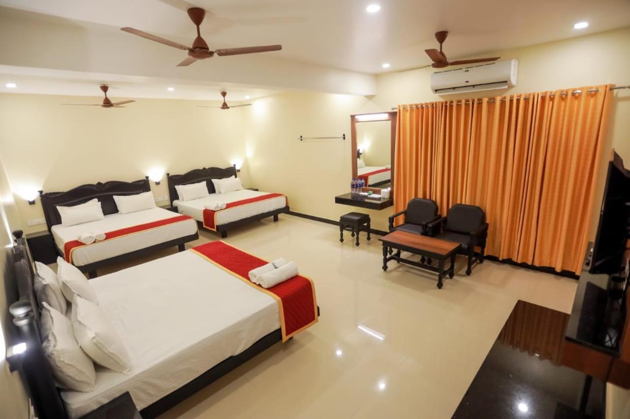 Sri Devi Hotel 3*