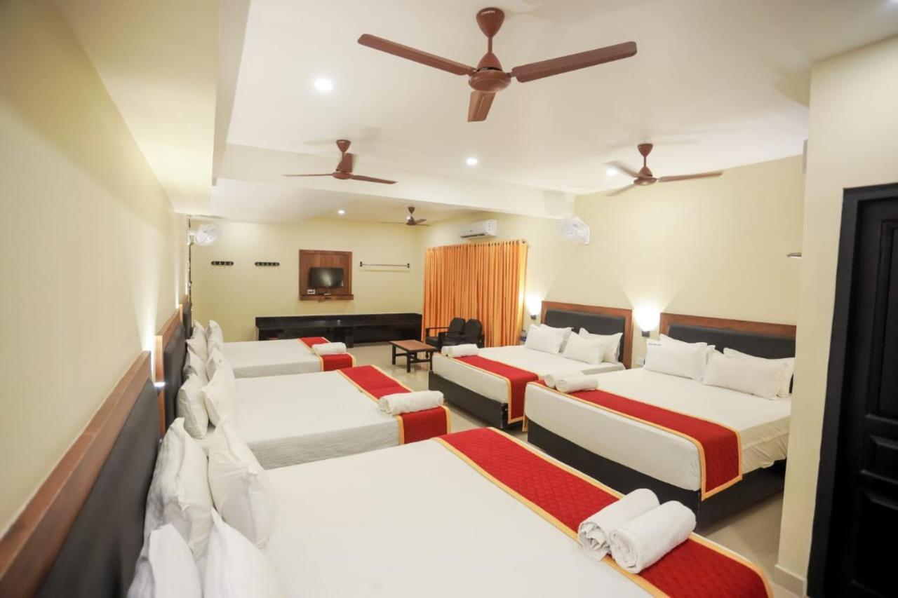 Sri Devi Hotel Kanyakumari