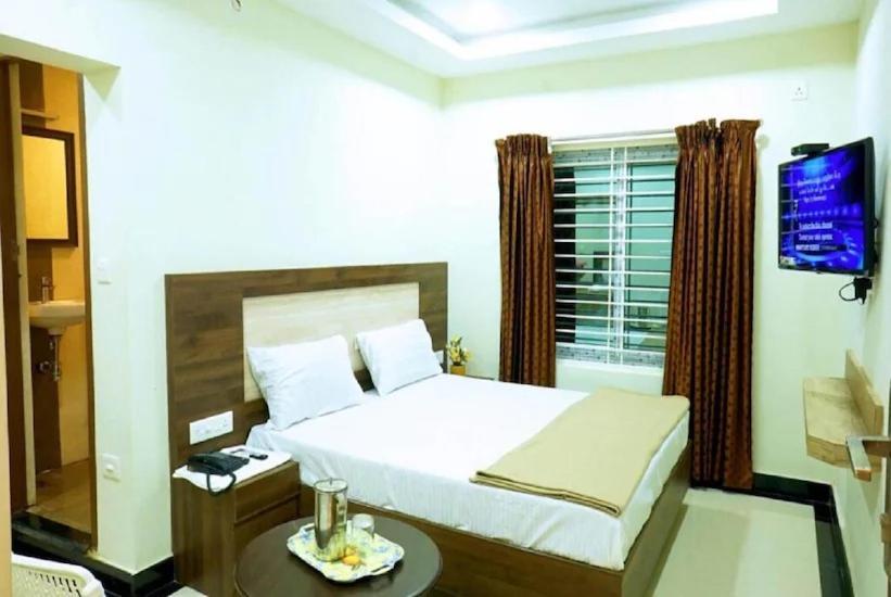 Sea Land Hotel *