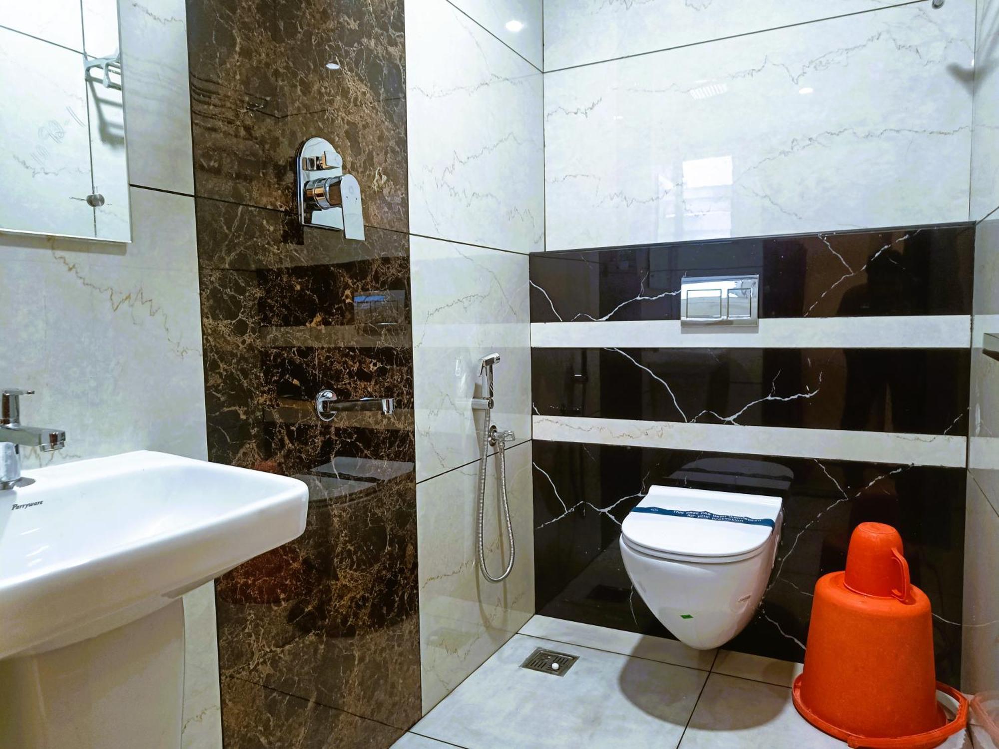 Jeyam Hotel Kanyakumari