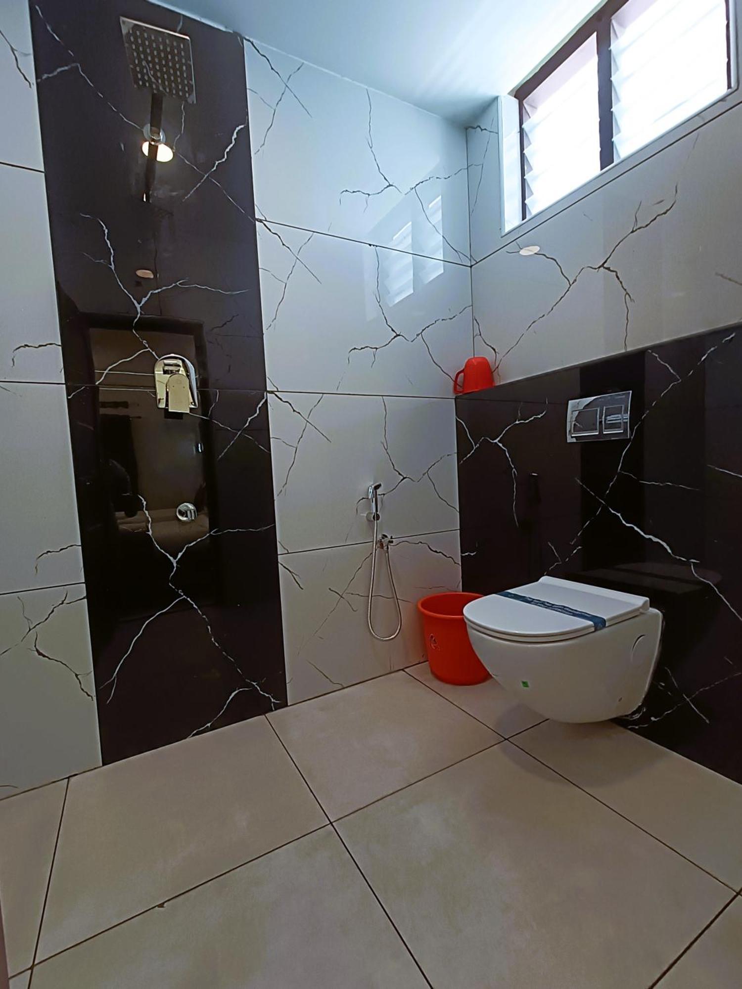 Hotel Jeyam 3*