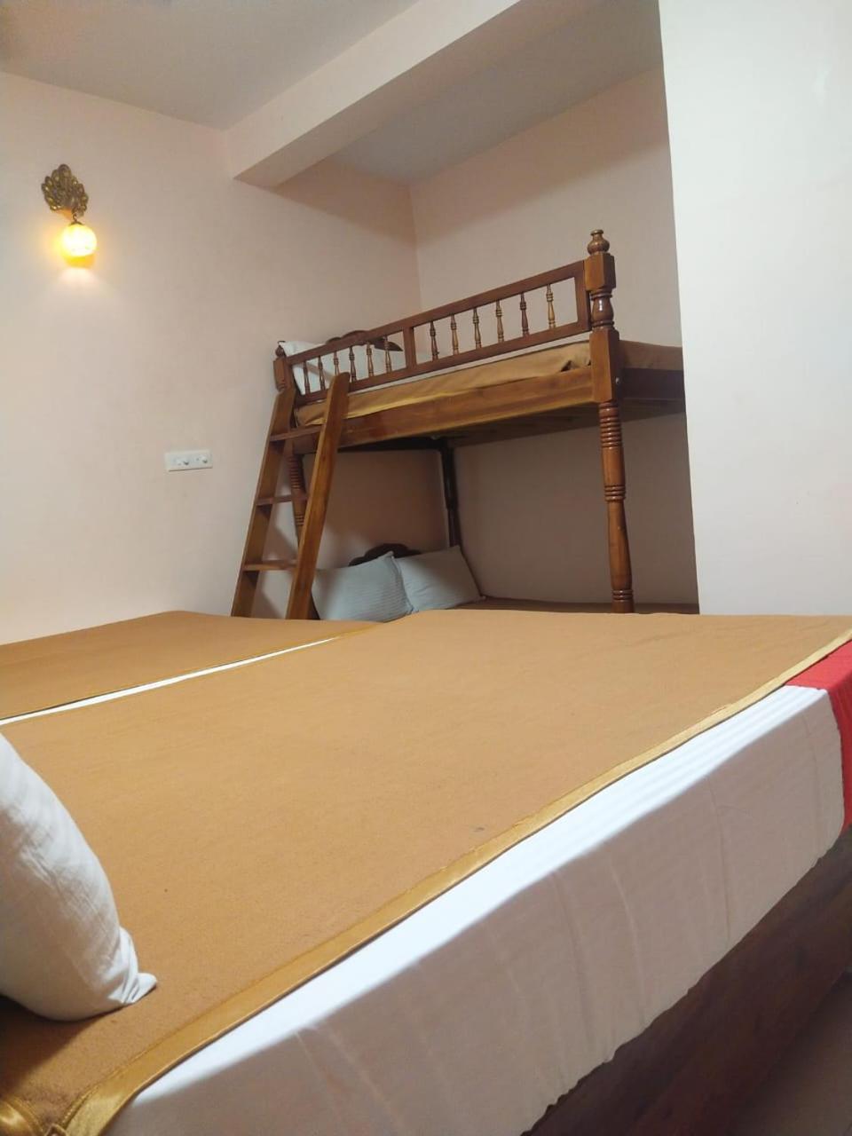 Farmdean Resort *