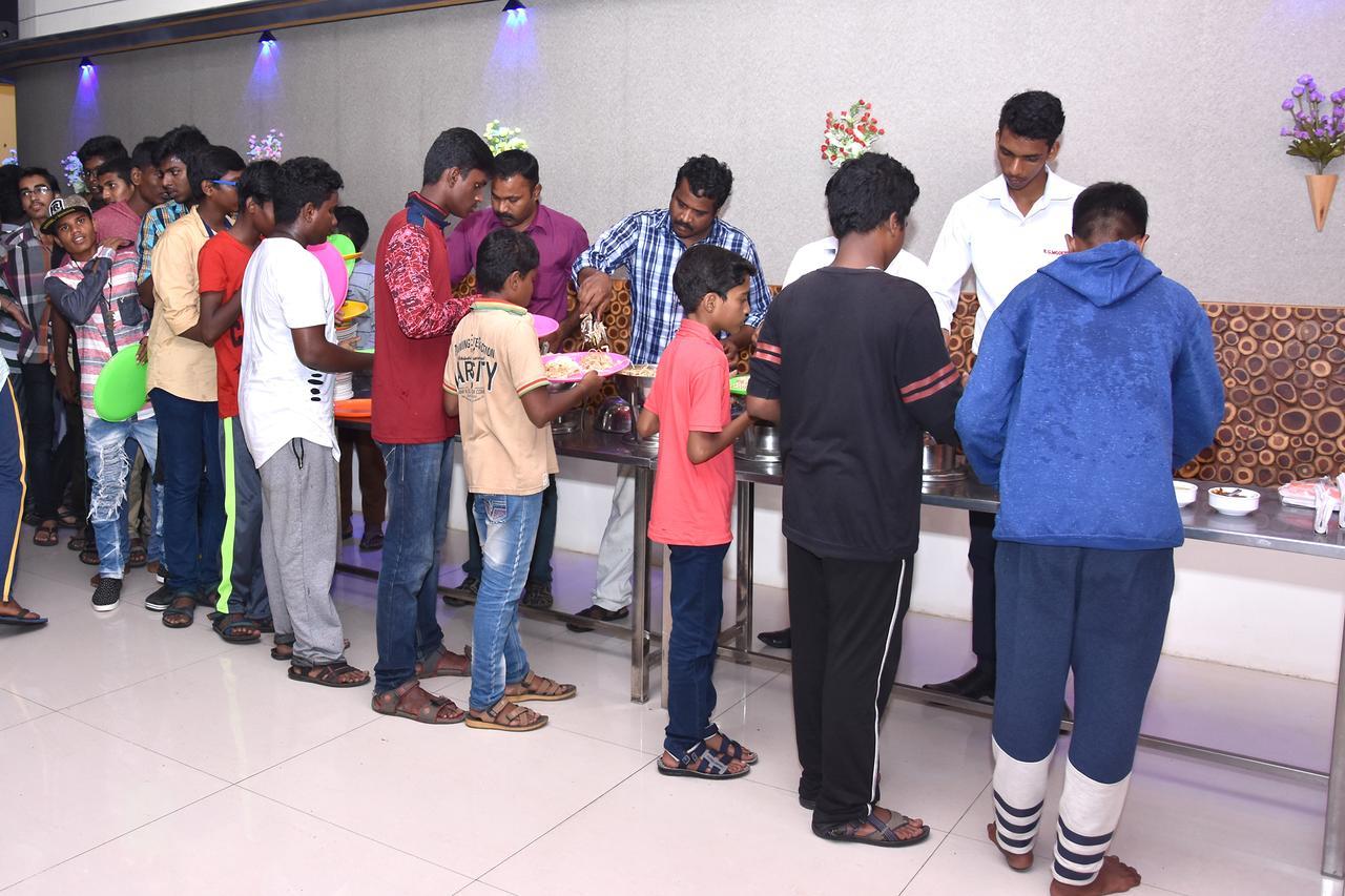 Chithra Hotel