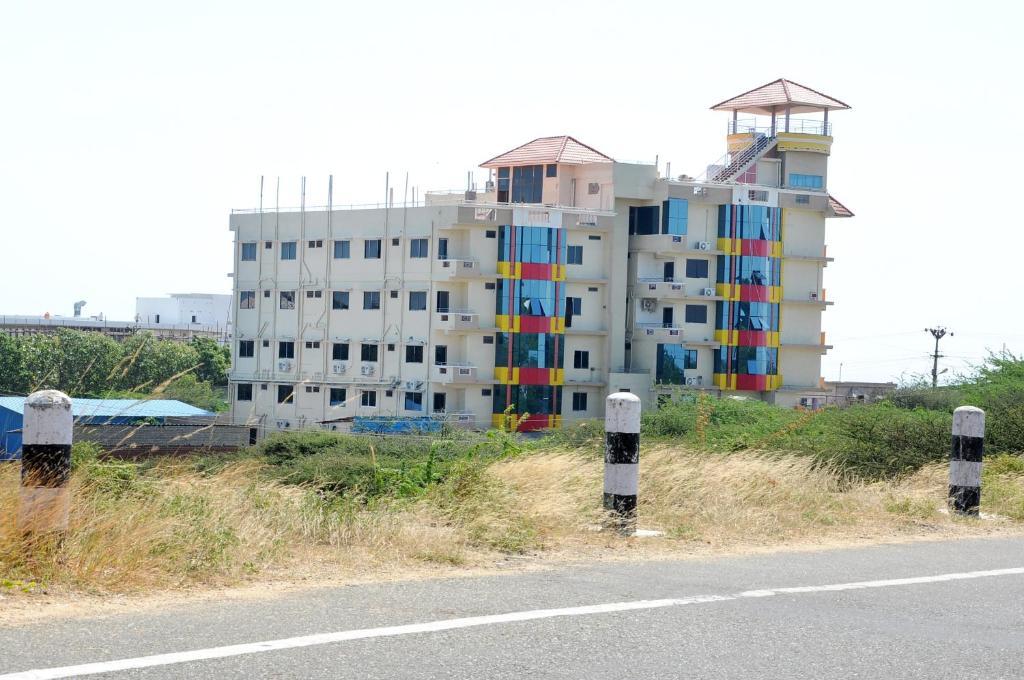 Seasun Residency Hotel
