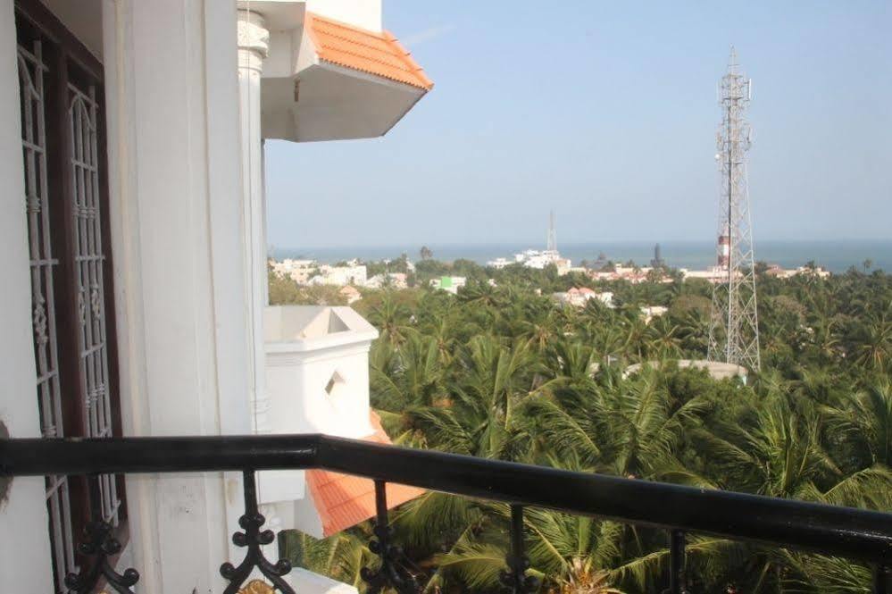 Vedanta Wake Up - Hotel