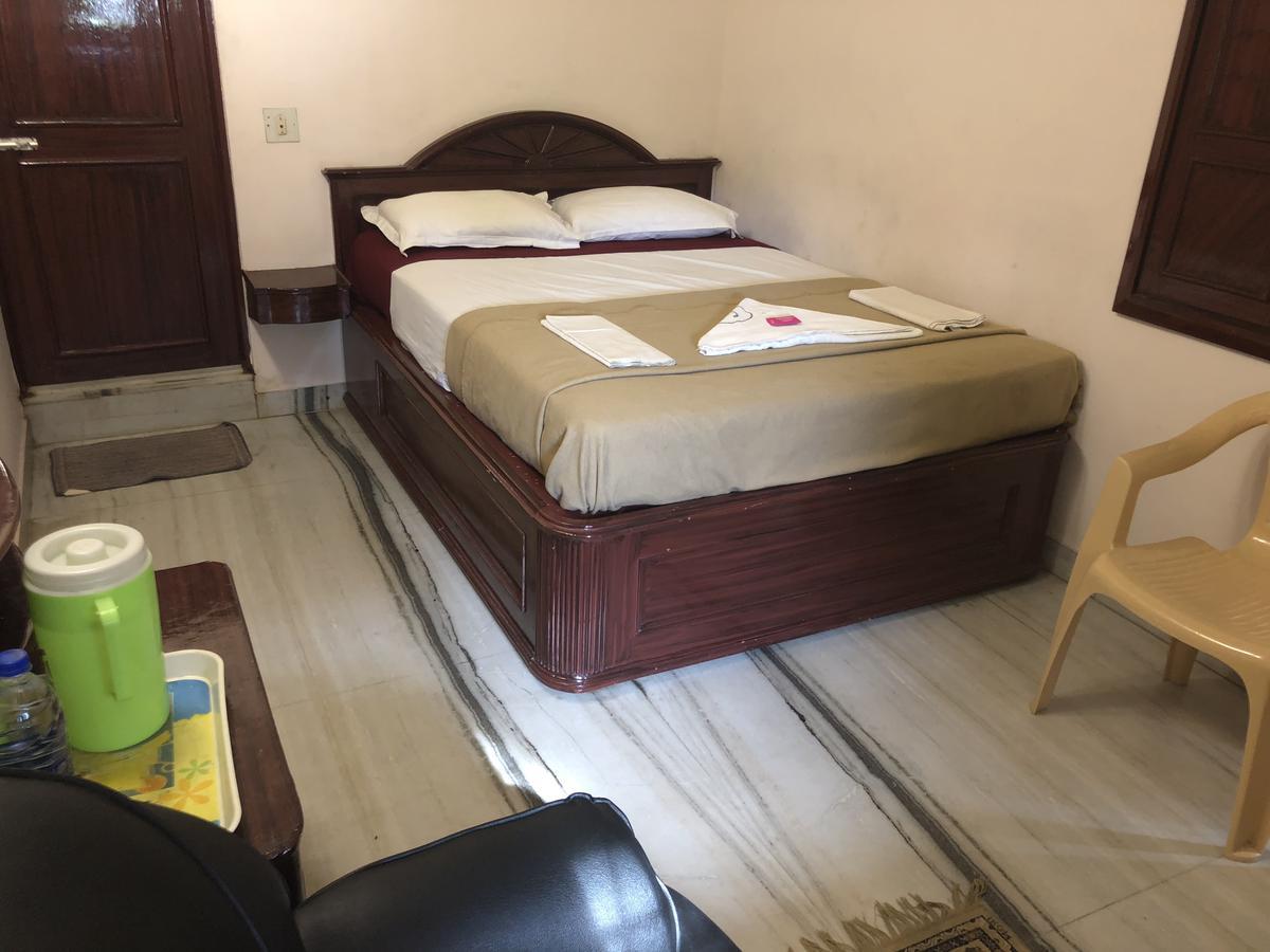 Santhi Residency Lodge *