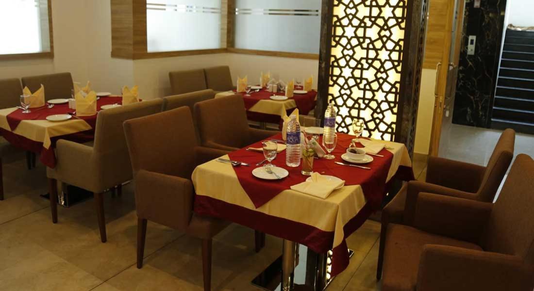 Hotel Nakshatra Palace