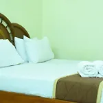 Hotel Raja Palace