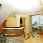 Thiraviam Tourist Home
