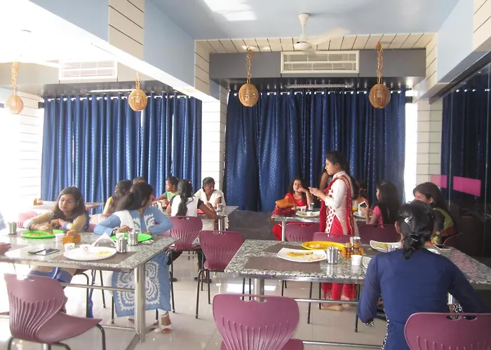 Hotel Chithra