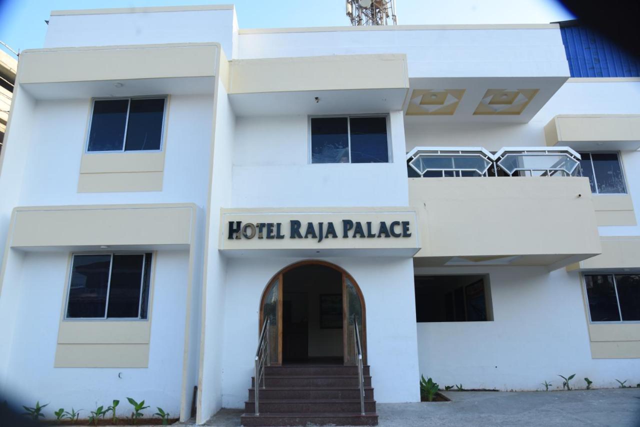 Raja Palace *