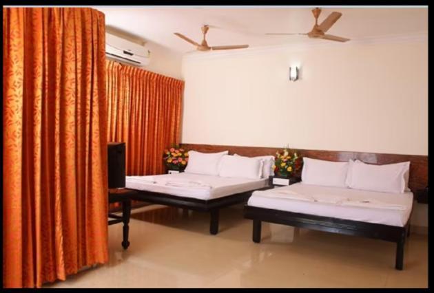 Srimaniya Hotel 3*