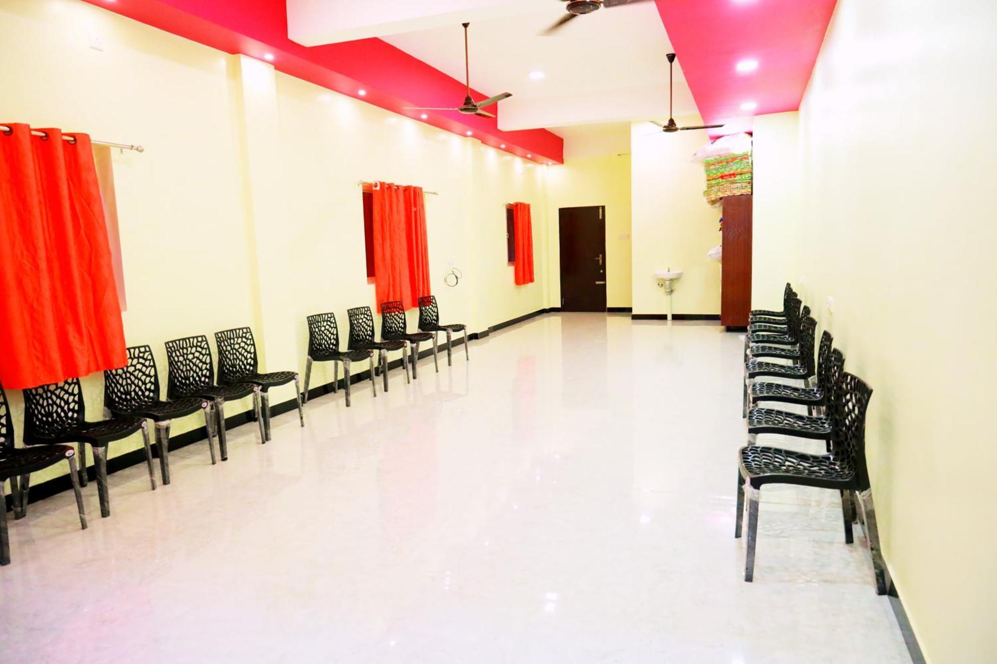Sonia Mahi Hotel 2*