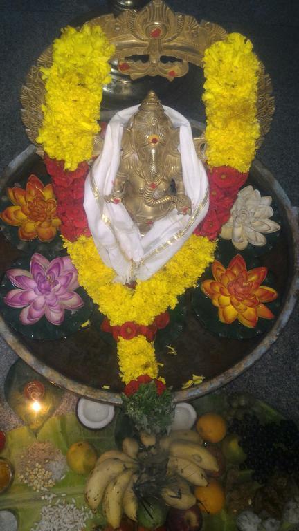 Chithra Hotel *