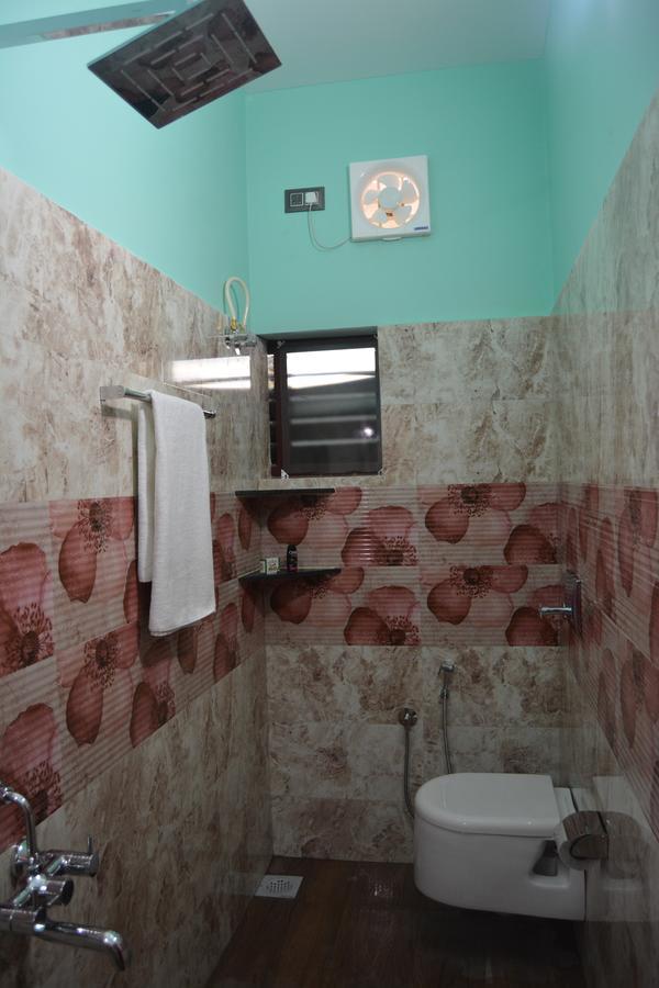 Golden Nest Homestay Bed & Breakfast *