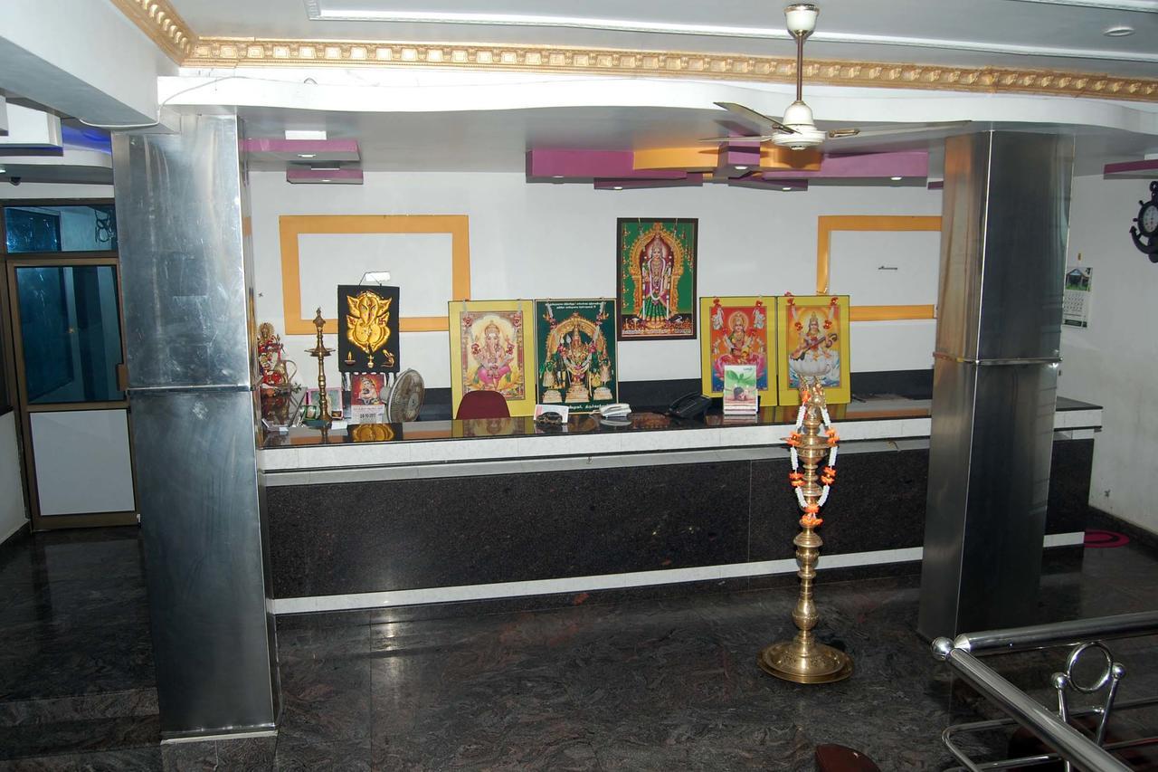 Inn Amutham Residency 3*