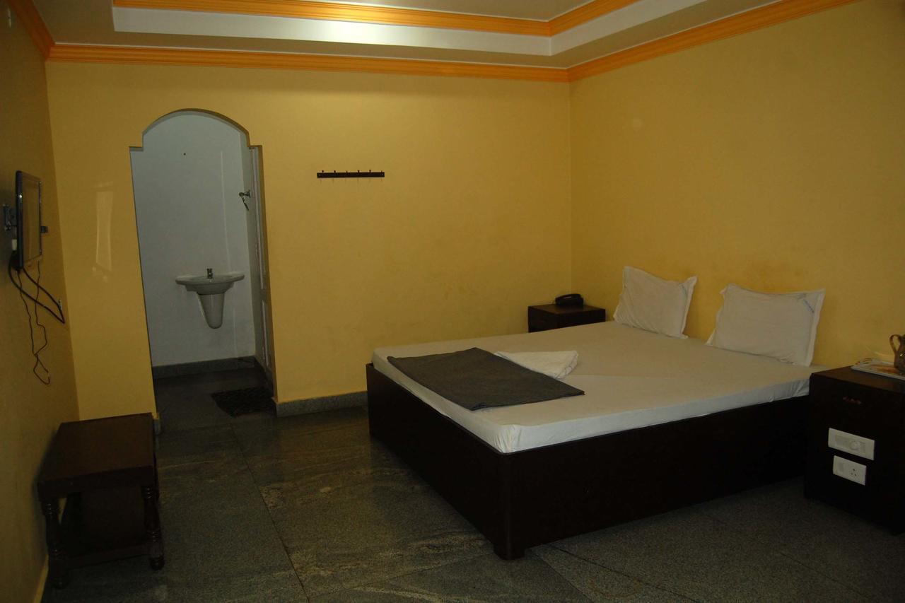 Amutham Residency Inn