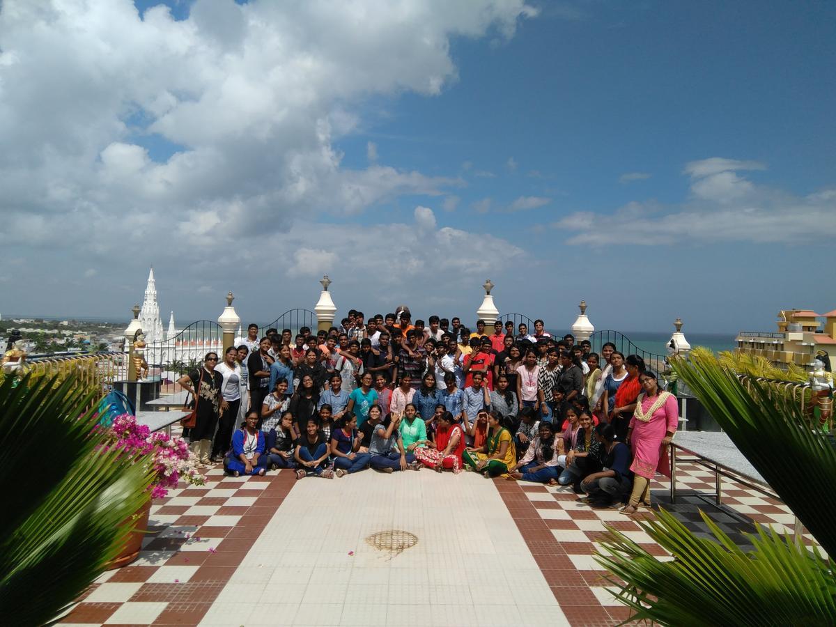 Chithra Hotel