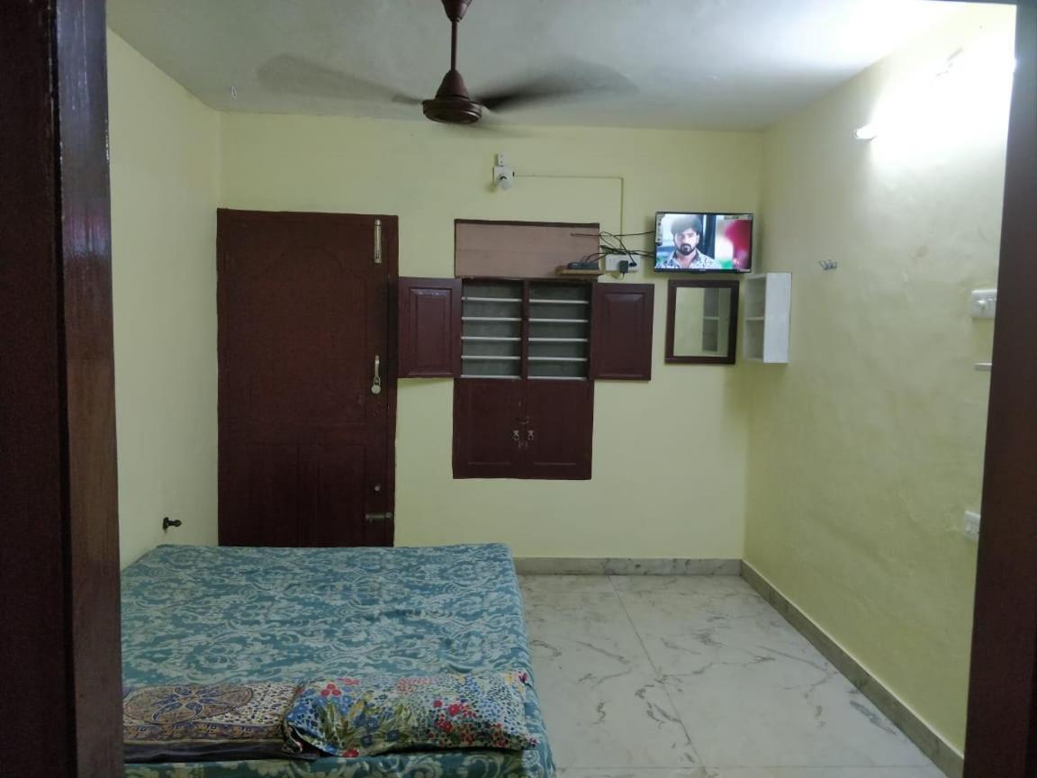 Inn Raghavi Tourist Kanyakumari