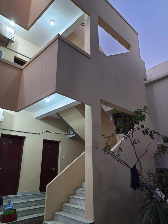 Raghavi Tourist Inn 2*